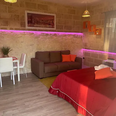 Aparthotel Dimora Spaccamonti 4*