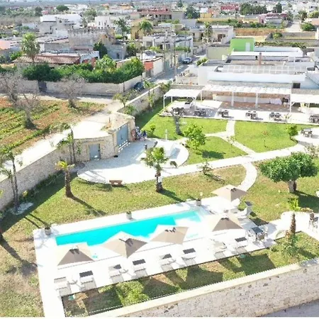 Dimora Spaccamonti Aparthotel 4*