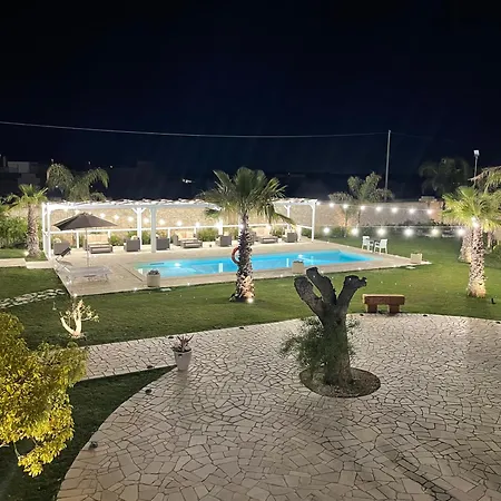 Dimora Spaccamonti Aparthotel